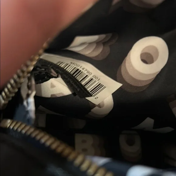 Marc Jacobs New York Black and White Crossbody Bag - Picture 12 of 12